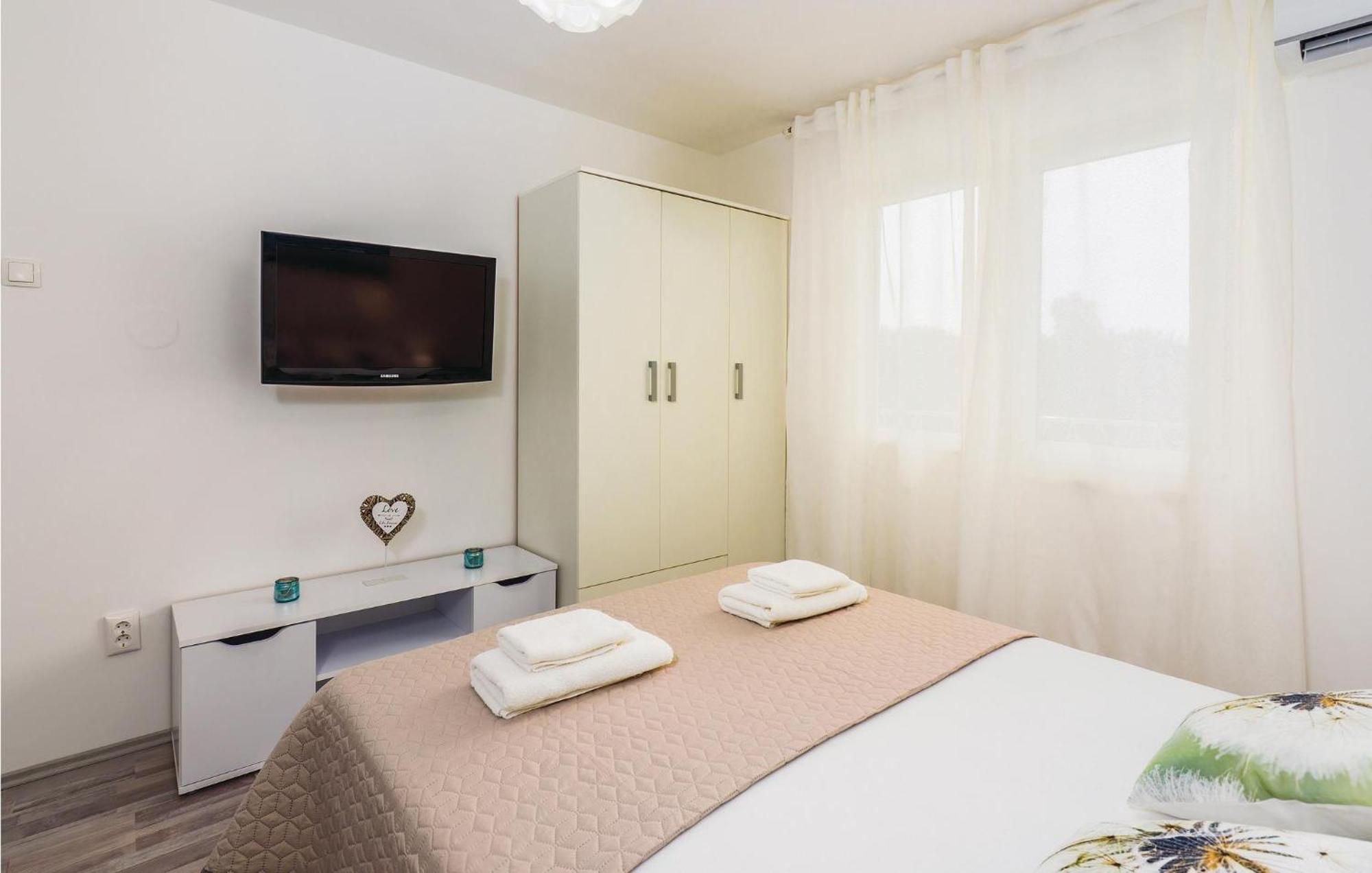 1 Bedroom Gorgeous Apartment In Opatija Exterior foto